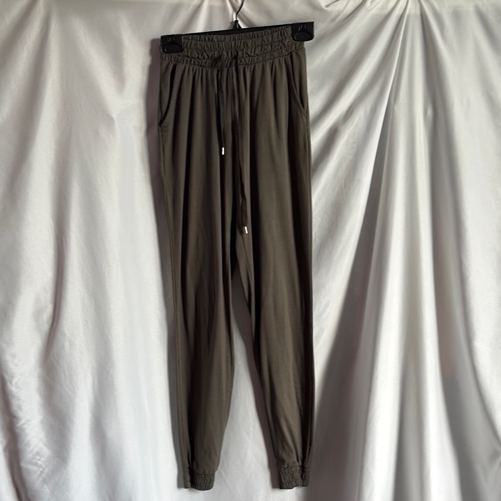 Ardene Olive Green Jogger Pants - Picture 1 of 9